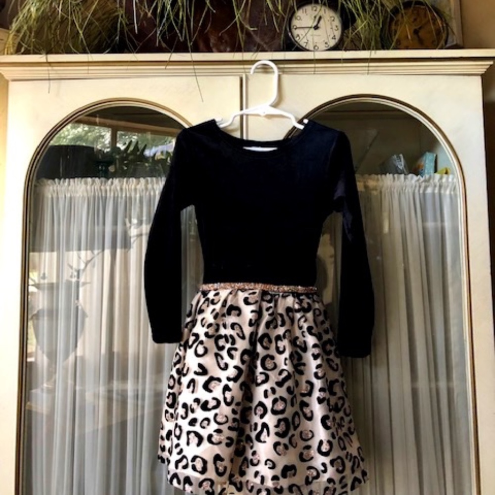 Girl's Dollie & Me Black Velvet Animal Print Dress 5